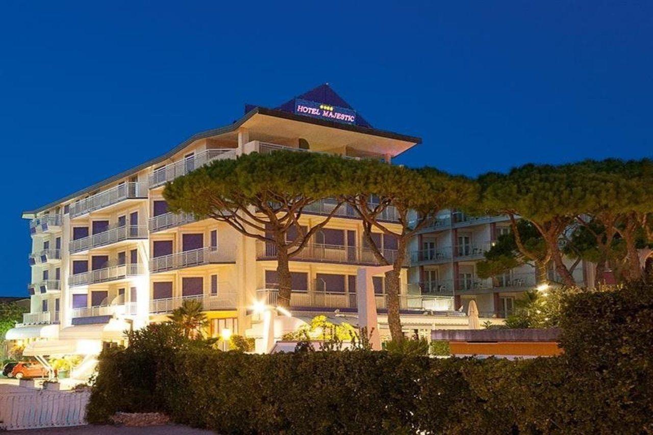 Hotel Majestic Lido di Jesolo Exterior foto